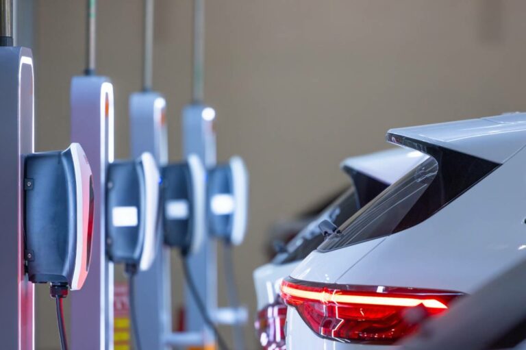 8 benefits of switching to an EV