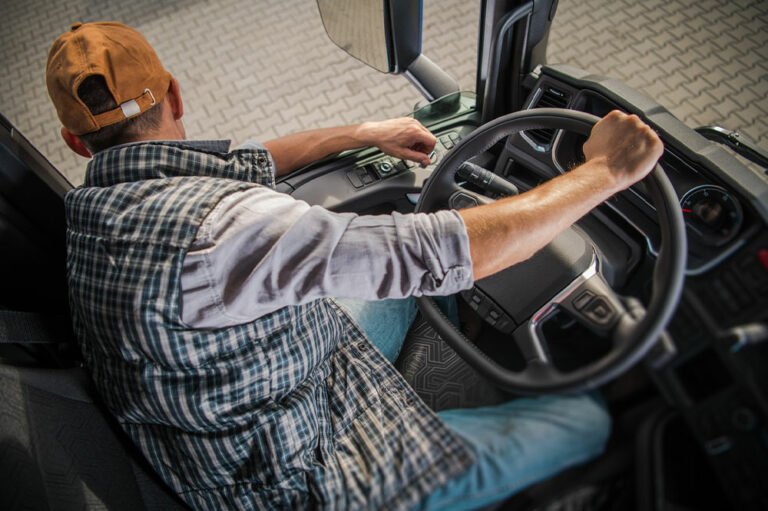 9 Common Mistakes Truck Drivers Must Avoid